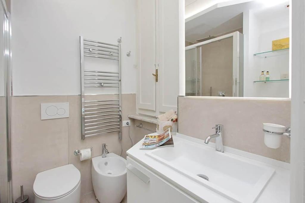 Elegant Apartment In The Heart Of Rome-Navona Area Exteriör bild