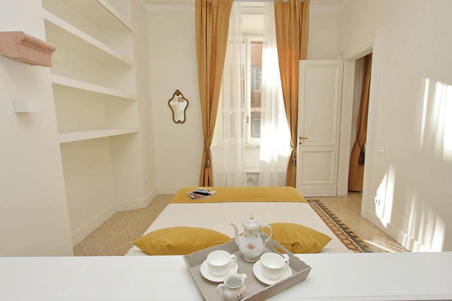 Elegant Apartment In The Heart Of Rome-Navona Area Exteriör bild