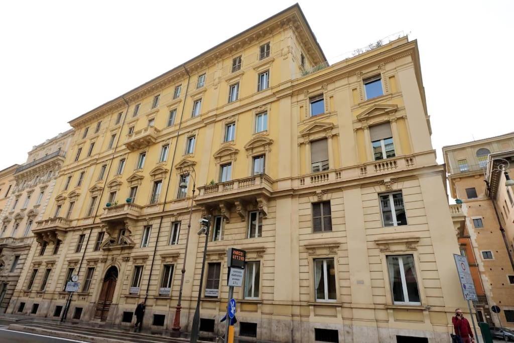 Elegant Apartment In The Heart Of Rome-Navona Area Exteriör bild